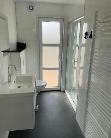 Marina Strandbad Aan Het Water Mit Zaun Haus Nr 134