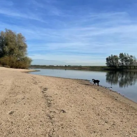 Marina Strandbad Aan Het Water Mit Zaun Haus Nr 134 Holiday home *