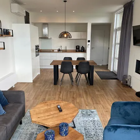 Marina Strandbad Aan Het Water Mit Zaun Haus Nr 134 *
