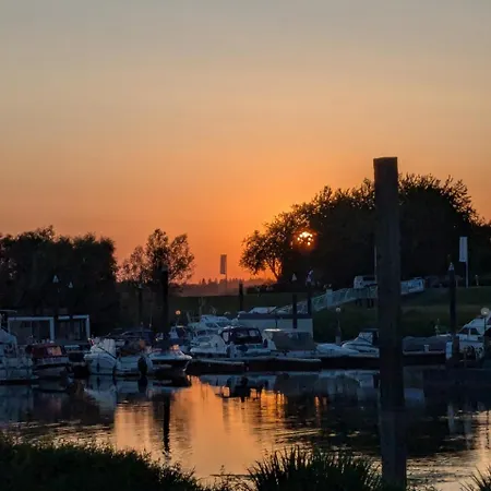 Marina Strandbad Aan Het Water Mit Zaun Haus Nr 134 Holiday home *