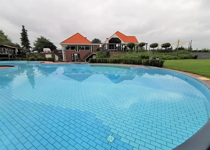 Marina Strandbad Aan Het Water Mit Zaun Haus Nr 134 Сasa de vacaciones Olburgen