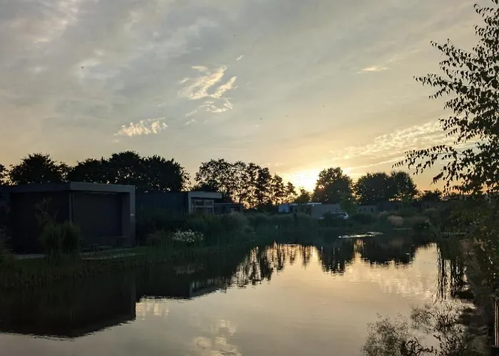 Marina Strandbad Aan Het Water Mit Zaun Haus Nr 134 * Olburgen